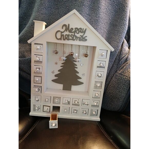 White Wooden Christmas ADVENT Calendar, Removeable Drawers, Customize - Picture 13 of 13